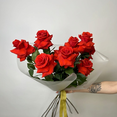 Букет живых цветов БУКЕТНЫЙ ДОМИК Моно-букет из 9 роз Нина