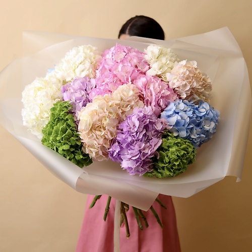 Букет живых цветов БУКЕТНЫЙ ДОМИК Букет из 15 гортензий